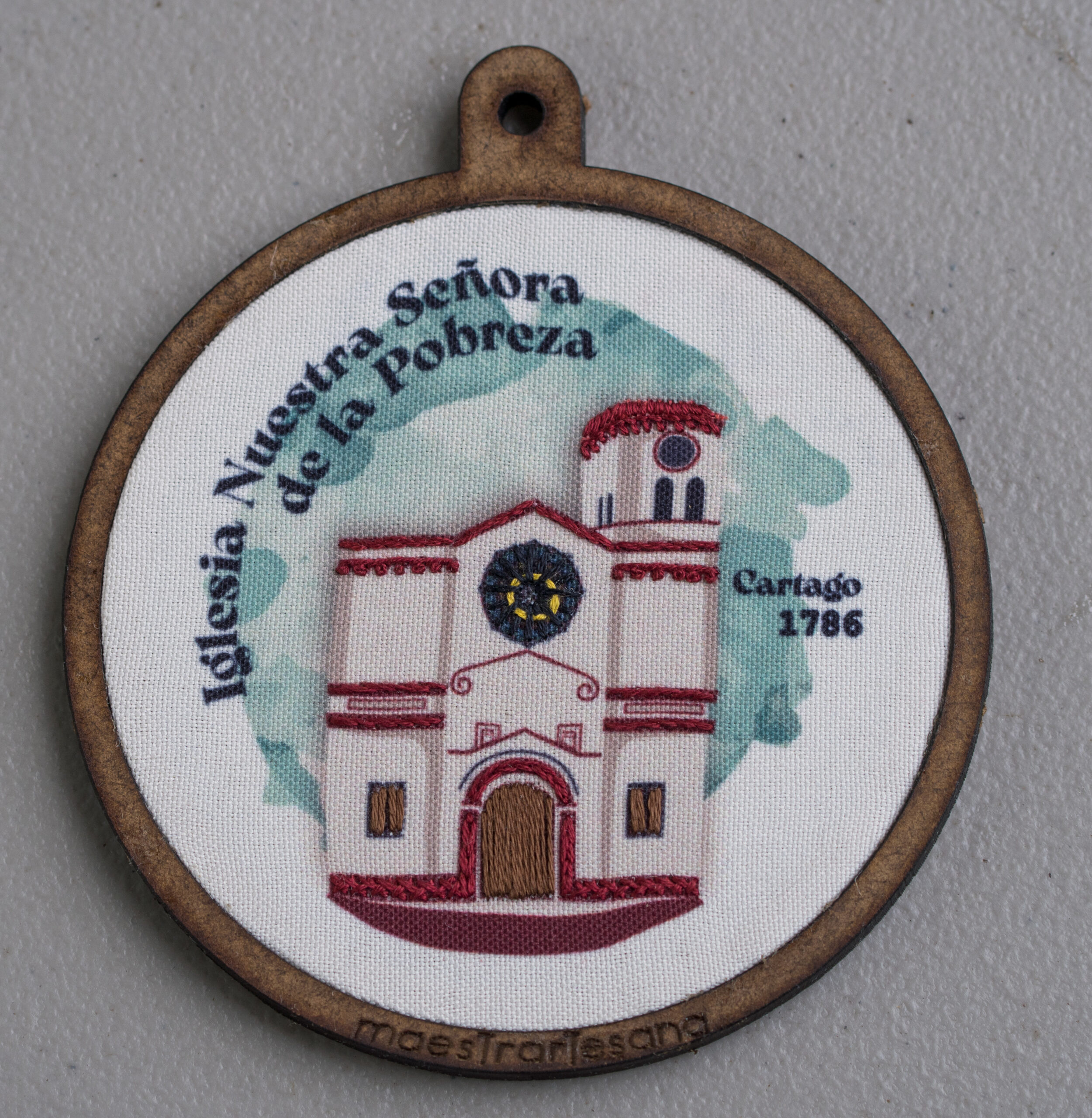 Tamboras bordadas - Iglesia Nuestra Señora de la Pobreza